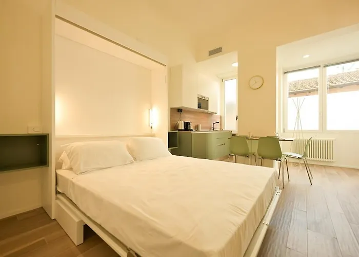 2 Min From Station And With Wifi And Ac Daire