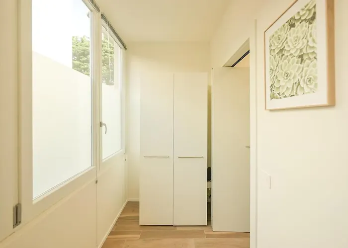 Daire 2 Min From Station And With Wifi And Ac Como