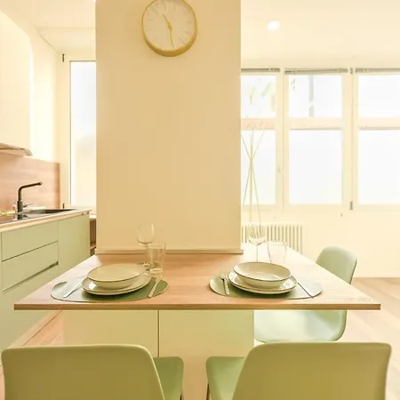Apartament 2 Min From Station And With Wifi And Ac *